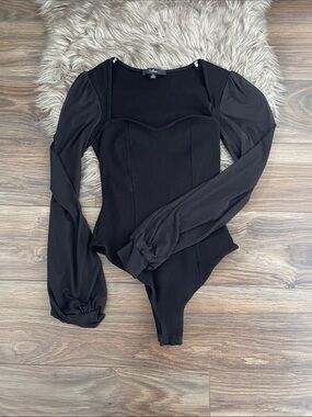 Lulu's Black Sweetheart Ribbed Long-Sleeve Bodysuit
